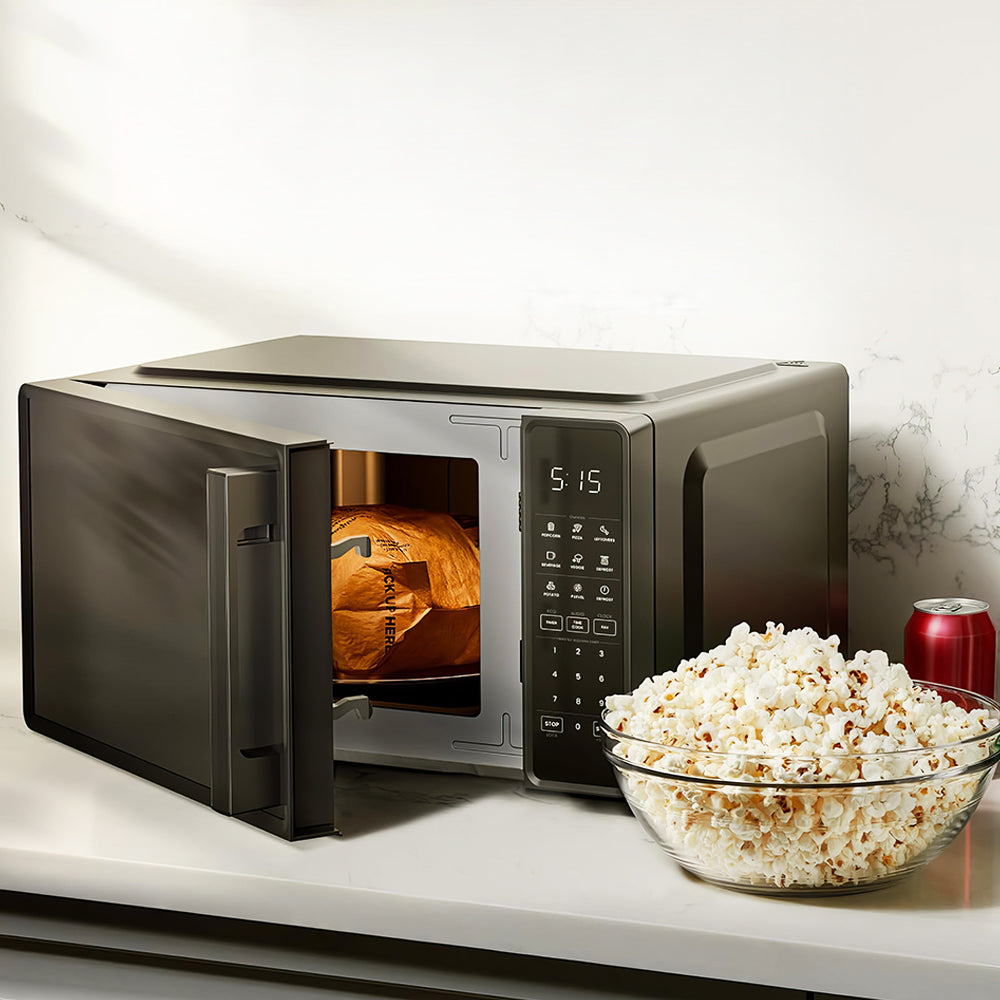 0.7 Cu Ft 700W Countertop Microwave Oven with 6 Presets & Child Lock