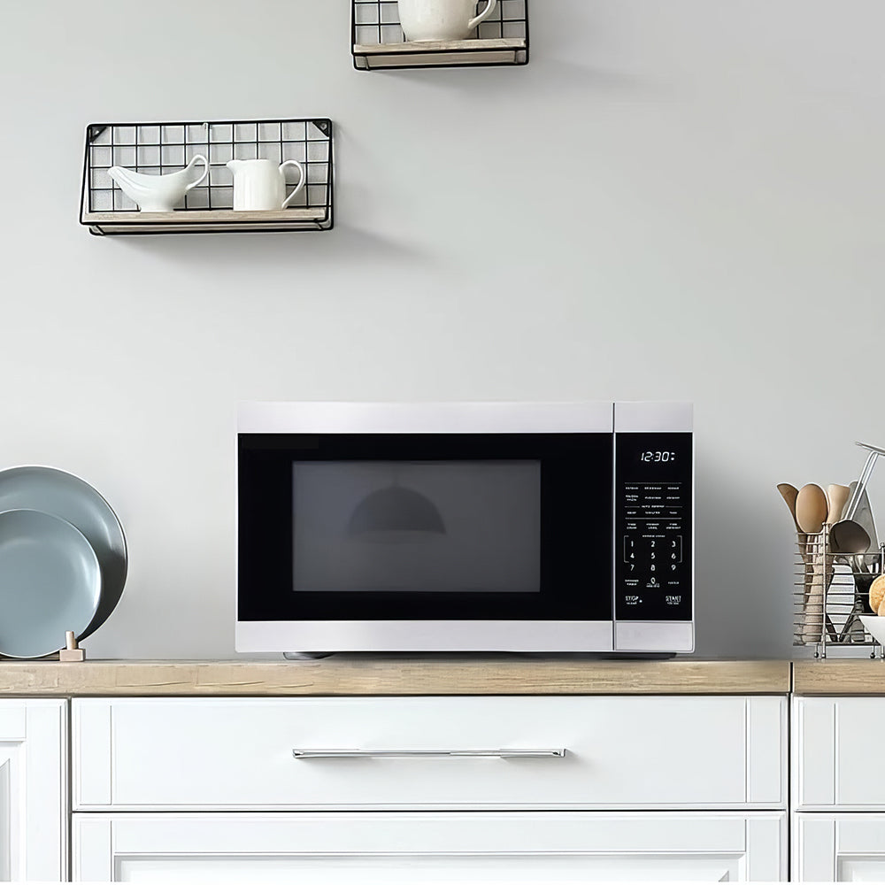 1.1 Cu Ft 1000W Countertop Microwave Oven with 12.4" Turntable